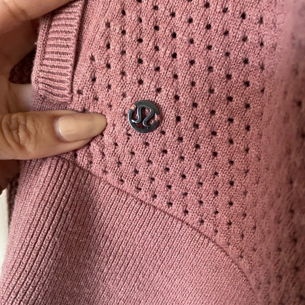 Lululemon pink sweater - Picture 3 of 8